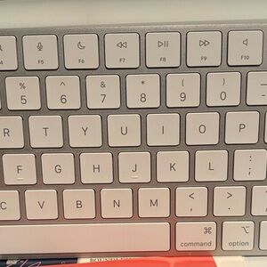 Apple Magic Keyboard